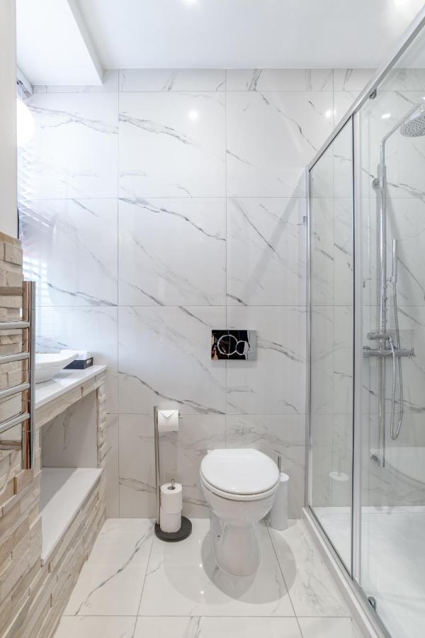 Pamper Yourself In Our Double Sized Copper Tub -2 Bedroom Villa Ίνβερνες Εξωτερικό φωτογραφία