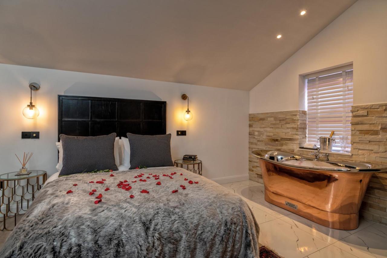 Pamper Yourself In Our Double Sized Copper Tub -2 Bedroom Villa Ίνβερνες Εξωτερικό φωτογραφία